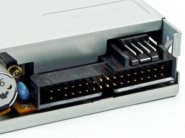 Mitsumi D359M3 rear connector detail – 34-pin IDC data connector and 4-pin power header visible