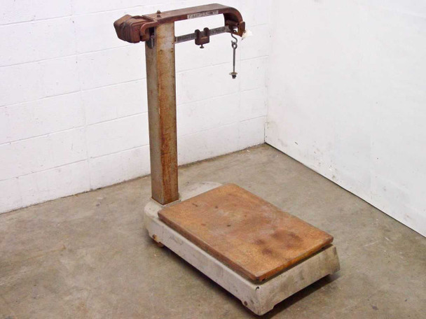 Fairbanks 41-3132 1000 LB industrial platform scale – right-side three-quarter view showing full scale with beam arm and platform