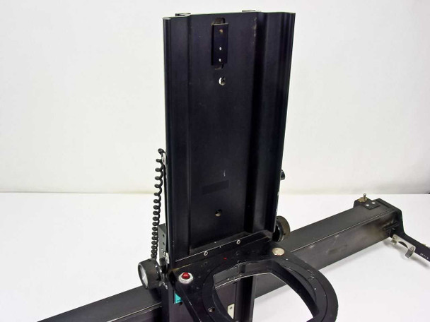 Richards B17266 rear view – vertical column back panel showing coiled cable, three indicator LEDs, and full linear base rail