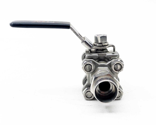 Haitima 1000WOG 1/2" NPT ball valve — end-on view showing full port bore opening and 3-piece body construction