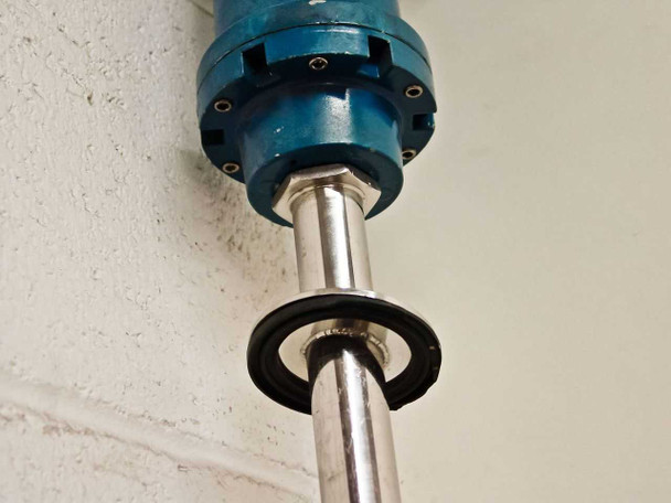 MTS Temposonics LT107501000 rod-to-housing junction showing mounting flange and seal/gasket