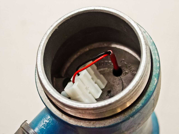 MTS Temposonics LT107501000 transmitter housing interior view showing wiring connector with red and black leads