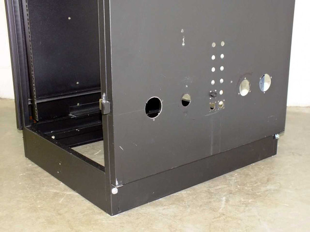 SWDP 37U Black 19" Rackmount chassis - Roof-Mounted 120w Cooling Fans -No Door