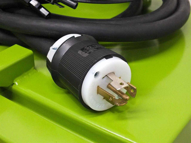 GreenVolts GV-SCP001 – close-up of twist-lock AC output plug (3-blade locking connector) on power output harness