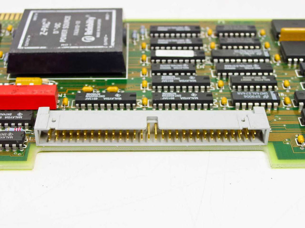 Wang 8987-0 close-up of internal 50-pin header connector and Z-PAC EPAC controller IC with surrounding TI logic chips