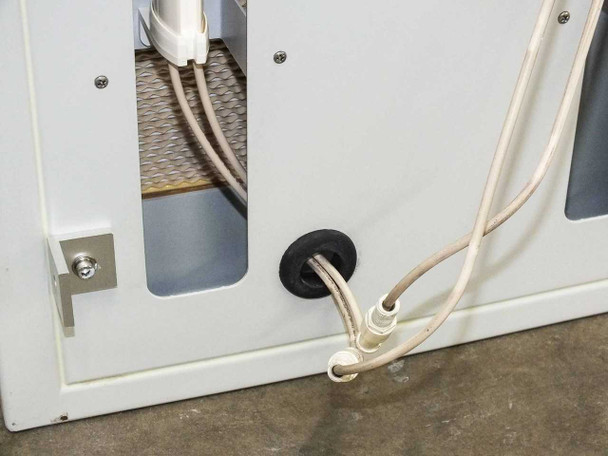 Hugle Electronics 430 – cable pass-through grommet on side panel with ionizer wiring