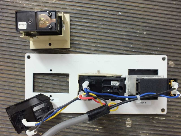 Hengstler 891321 counter panel disassembled front plate and counter modules showing internal mounting and wiring detail