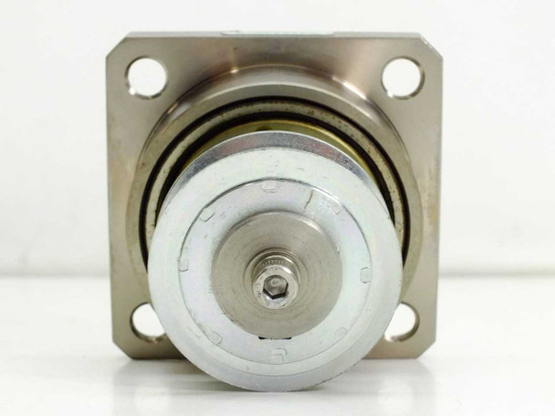 Venlic gear assembly — front face view showing output shaft and flange mount pattern