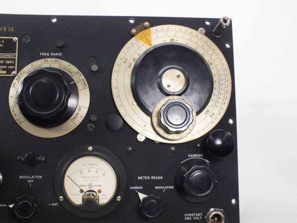 LP-5 front panel upper-left detail — frequency range dial with labeled bands (.5-3 MC, 3-9.5 MC, 9.5-30 MC) and CDF-60006-A nameplate