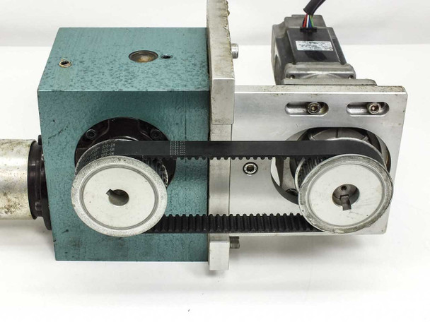 Yaskawa SGML-04AF14 servo assembly – top-down view of timing belt and dual pulleys on gearbox input stage
