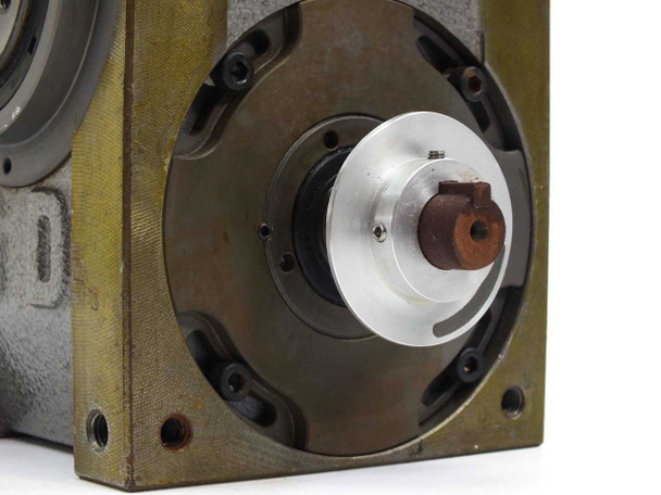 Sandex 6DF indexing drive – opposite flange face showing circular flange plate, bolt holes, and brown input shaft coupling hub