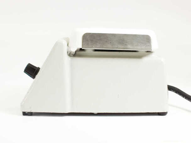 VWR Scientific 33918-246 315 Stirrer -4" x 4" Top Plate -110VAC 50W 50/60Hz 1 PH