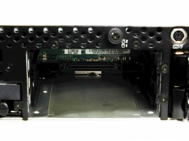Dell PowerEdge 2650 – empty hard drive bay close-up showing HDD backplane connector and carrier slot with no drive installed
