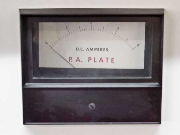 Front panel D.C. Amperes analog meter labeled 'P.A. Plate', 0–4A scale, on Plasma-Therm HFS-10000D