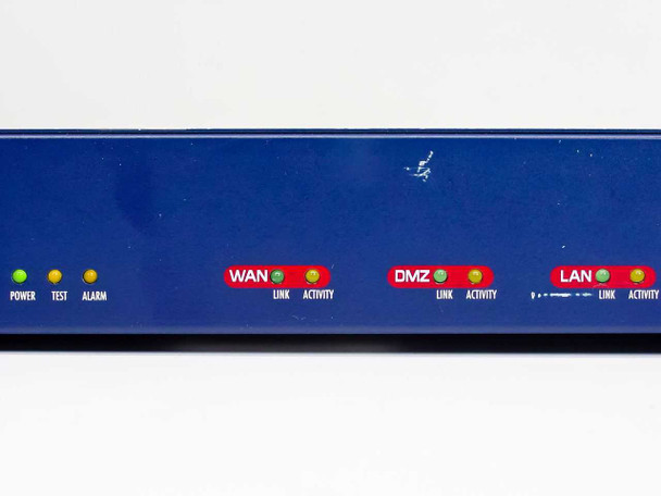 SonicWALL Pro front panel LED indicators – Power, Test, Alarm, WAN Link/Activity, DMZ Link/Activity, LAN Link/Activity