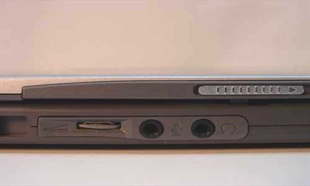 Toshiba PII 366MHz Portege 7020CT 64MB RAM 6GBHDD PAP702C