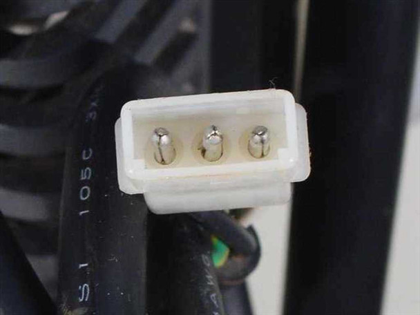 Close-up of 3-pin Molex-style power connector on the Ryudensha PL-10 quartz light power cable