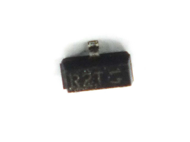 Fairchild MMBT2222AR-R SOT-23 transistor – top-down view with R2T marking clearly visible; handwritten C, B, E labels indicate Collector, Base, Emitter pin positions