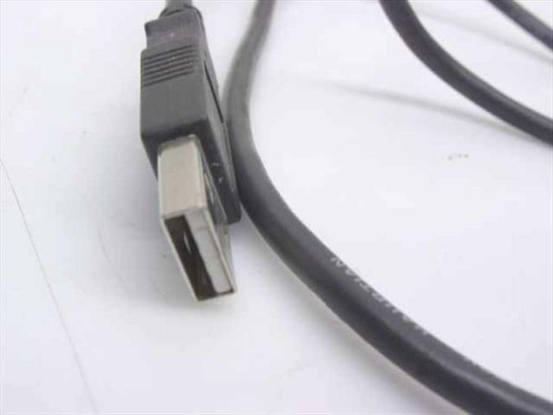USB Type-A cable included with the Archos XS4424 Mini CD-RW Drive