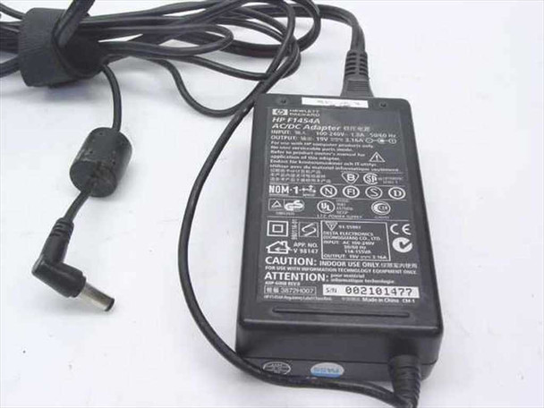 HP PIII Laptop W/AC Adapter - Parts Unit Pavilion N5190 - AS IS