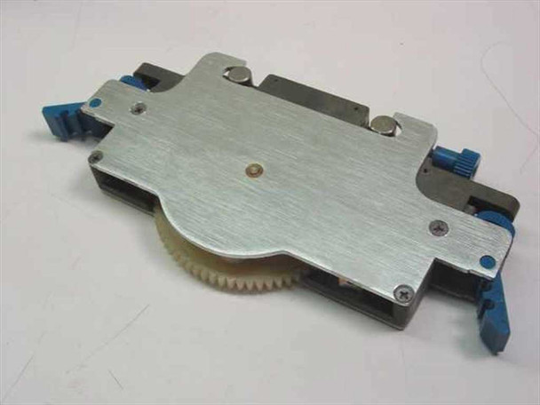 Manostat Cassette Pump 72-895-20-00 – removable cassette assembly showing aluminum frame, drive gear, and blue retaining clips
