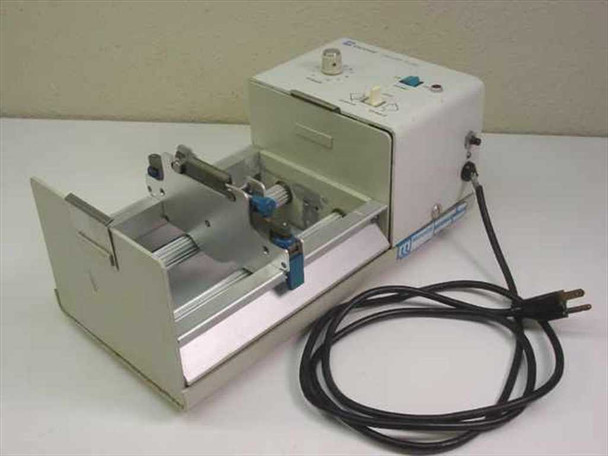 Manostat Cassette Pump 72-895-20-00 – three-quarter front view showing cassette tray open and drive rollers with power cord
