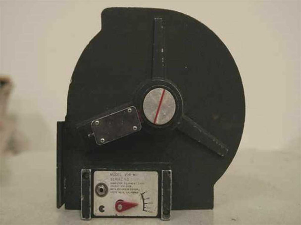 Data Recorder Group VDR-MII 8mm film camera reel front view showing reel hub, three-arm spider, and speed selector label plate