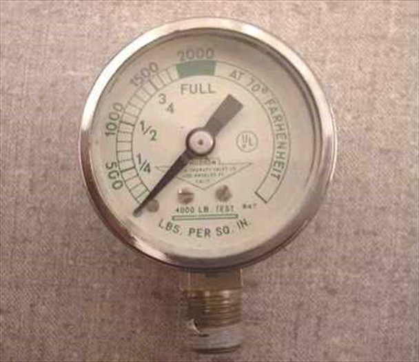 Hudson 4000 PSI gas pressure gauge with 3/8 NPT brass fitting — face view showing dial markings, FULL indicator at 2000 PSI at 70°F, UL listing, and LBS. PER SQ. IN. label