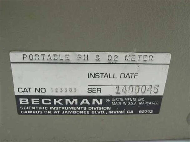 Beckman 123303 label showing Cat No 123303, Ser 1400045, Portable PH & O2 Meter, Beckman Instruments Scientific Instruments Division, Irvine CA