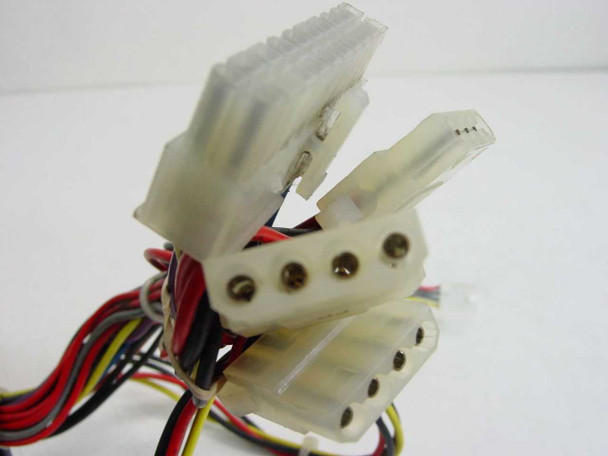 Packard Bell 190312 Lite-On PS-5101-2B 90W ATX power supply — close-up of 20-pin ATX motherboard connector and Molex 4-pin drive connectors