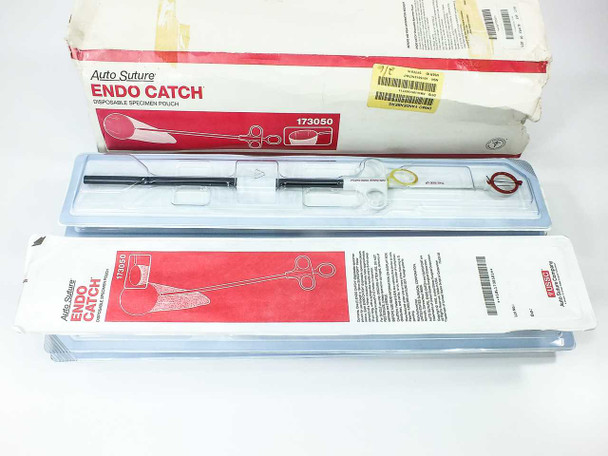 Single USSC Auto Suture Endo Catch 173050 tray pack beside original red and white retail box