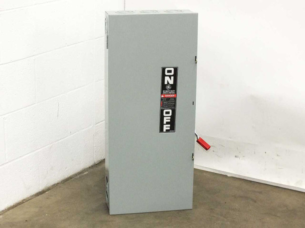 GE TH3364 Disconnect / Safety Switch Enclosure 600VAC 200A Phase-3 70A Fuses