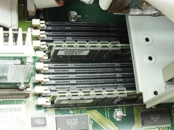Power Computing Corp. Power/Tower Pro 225 Apple Clone, 225/45 MHz Processor, 3.2 GB HHD, 128 MB RAM, Tower