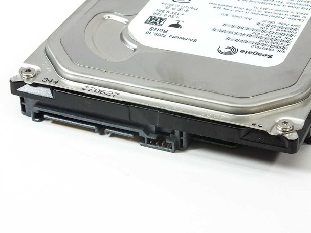 Seagate ST3160815AS hard drive – bottom edge view showing SATA data and power connectors