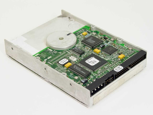 Maxtor 82400D4 hard drive with cover removed – PCB view showing controller chips, platters, and IDE/power connectors