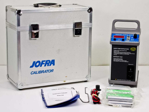 Ametek D40 Farum DK - 3520 Temperature Calibrator in Case