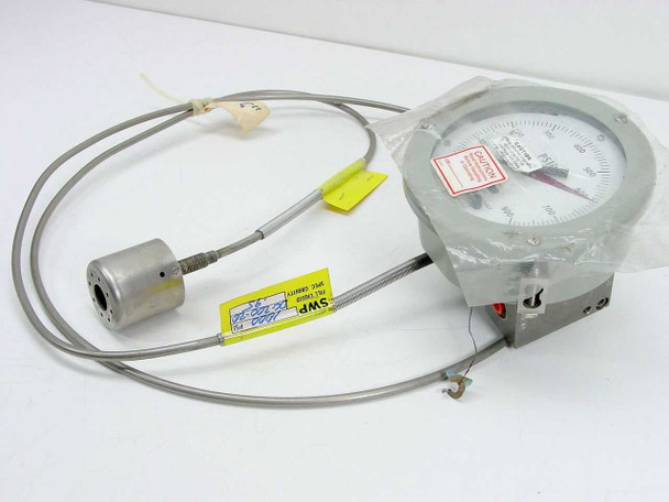 ITT Barton D4-224E005 REV. F 0-800 PSI Differential Pressure Indicator