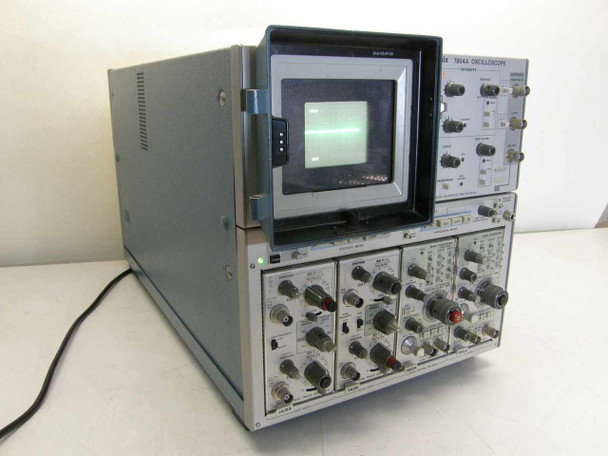 Tektronix 7904A 500 MHz Oscilloscope w/ 7A18A, 7A26, 7B53A, 7B92A