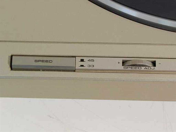 Pioneer PL-4 front panel speed selector switch showing 33 and 45 RPM positions and speed adjustment knob