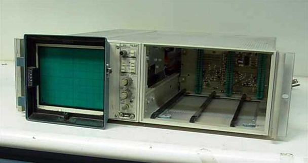 Tektronix 5113 Dual Beam Storage in Rackmount Case - No Power As