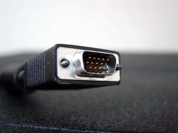 VGA analog video cable included with Clarity VN-3820-VA Leopard rear projection display — 15-pin HD connector closeup