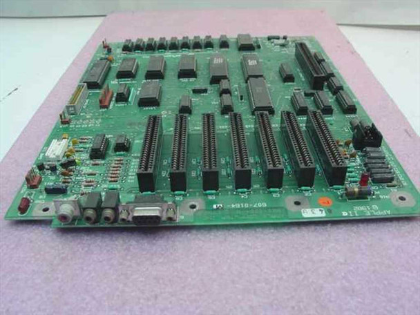 Apple Apple IIe System Board (820-0064-B)