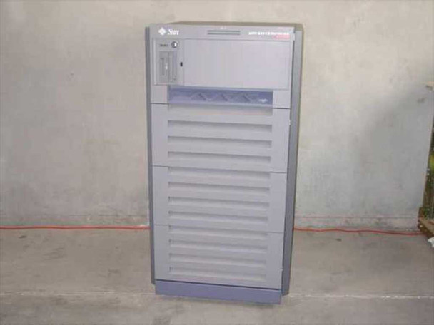 Sun Ultra Enterprise 5000 server – front panel view with Sun logo, status LEDs, floppy drive, and power switch