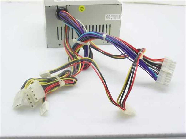 KPI KP-ATX250 ATX power supply – cable harness detail showing 20-pin main connector, Molex peripheral connectors, and floppy connector