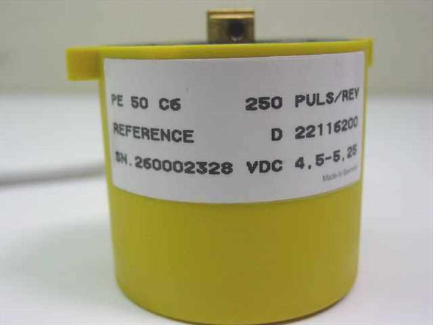 D22116200 PE 50 C6 rotary encoder – label close-up showing PE 50 C6, 250 PULS/REV, REFERENCE D 22116200, SN 260002328, VDC 4.5–5.25, Made in Germany