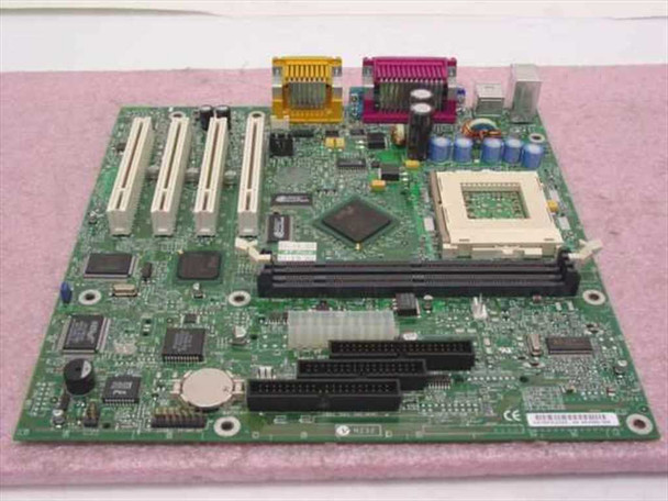 Intel CA810e A01986-306 PGA370 motherboard – top-down view showing 810E chipset IC, two SDRAM DIMM slots, IDE connectors, AGP and PCI expansion slots, and CMOS battery