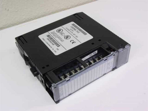 GE Fanuc IC693MDL741E 16-point DC output module — front and top three-quarter view showing terminal cover closed and UL/CE label