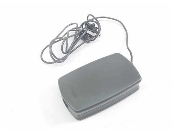 Compaq 147679-002 AC Adapter 16.5VDC 2.6A Barrel Plug - Series 2862