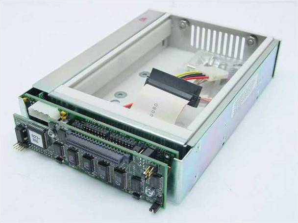 Kingston DE100i-RSW/HS Data Express drive carrier – rear angled view showing controller PCB with Wide SCSI 68-pin connector and multiple ICs
