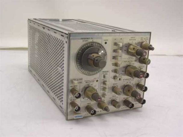 Tektronix FG 504 40MHz Function Generator – front panel three-quarter view showing frequency dial, output connectors, and sweep controls